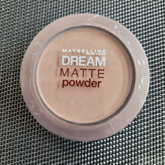 Maybelline Dream Matte Powder Medium 2-2.5 Sealed - Picture 5 of 7